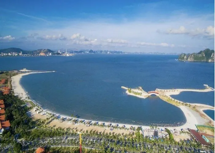 Khách sạn Pearl Tuan Chau -