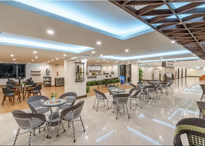 Khách sạn Pearl Tuan Chau - 3*
